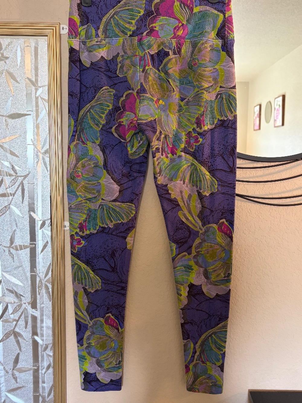Vibrant Floral Leggings xs